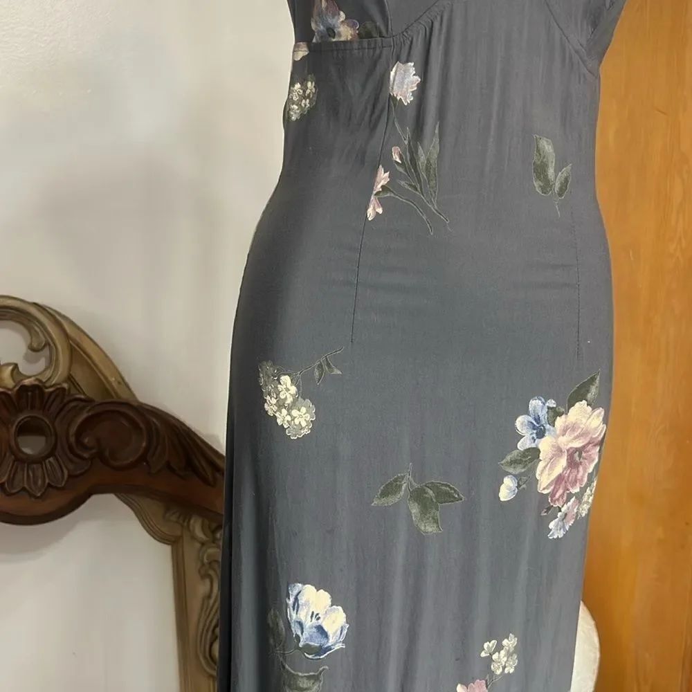 Vintage blue dress - Picture 9 of 12